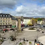 18 The Mullins